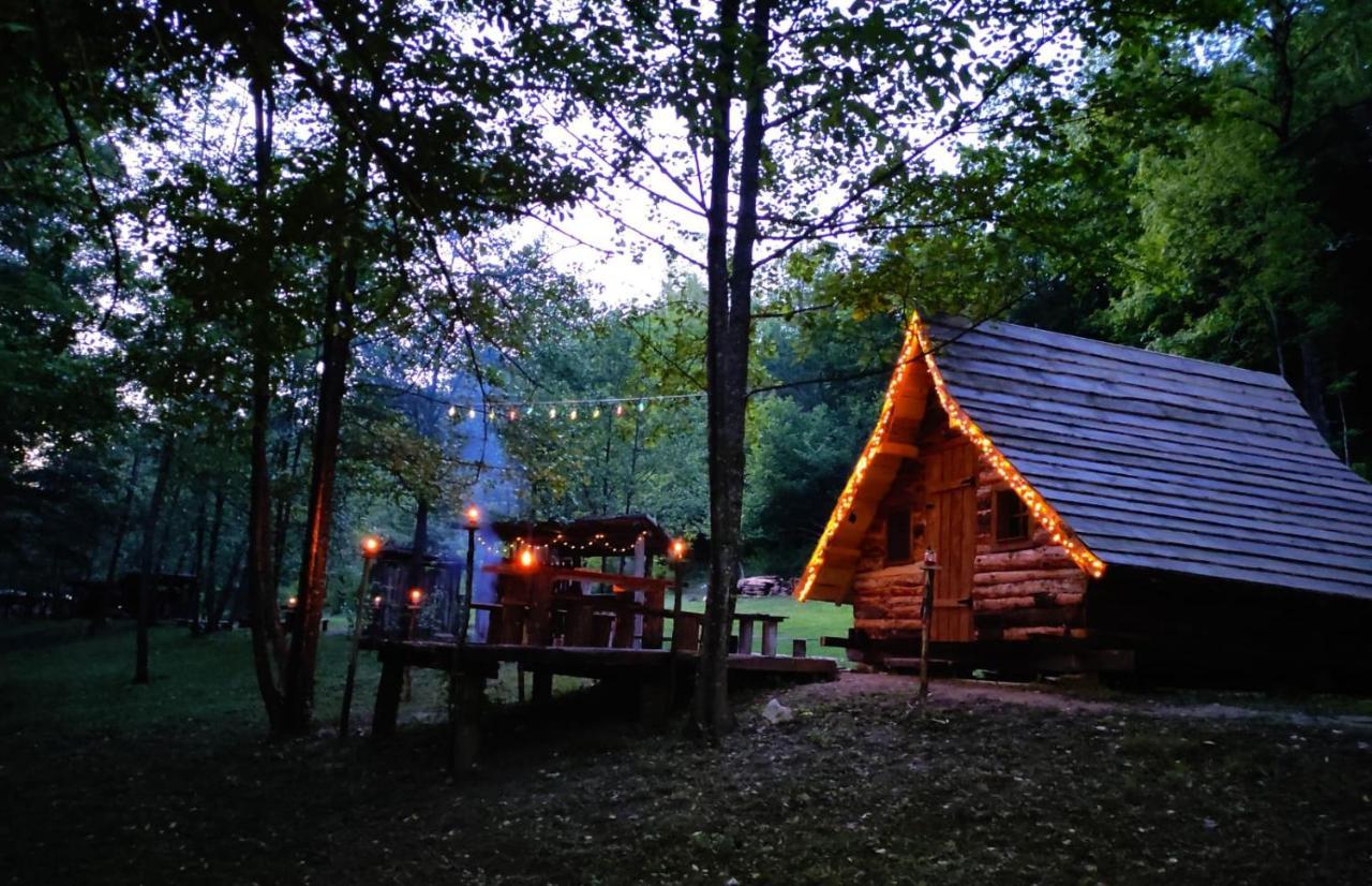 Kolibe - Robinson Camp Kupa Hotell Netretic Exteriör bild