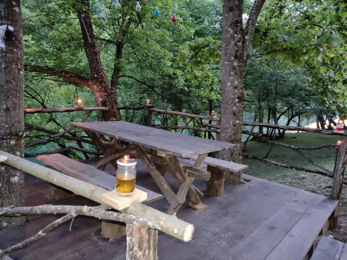 Kolibe - Robinson Camp Kupa Hotell Netretic Exteriör bild